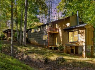 4416 Arrowhead Trl, Hillsborough, NC 27278