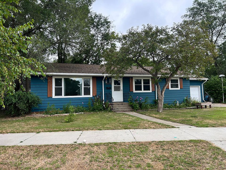 1st image of 204 Homecrest Ave SE