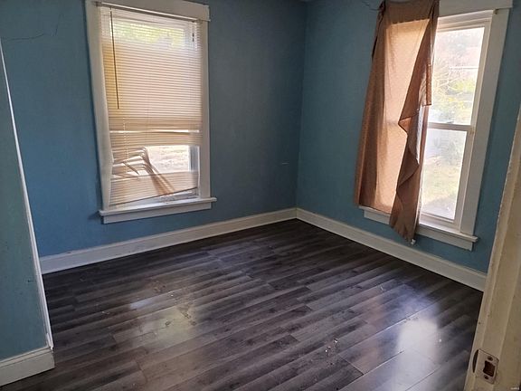 5th image of 5421 Janet Ave
