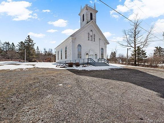 2nd image of 32 Marys Point Rd