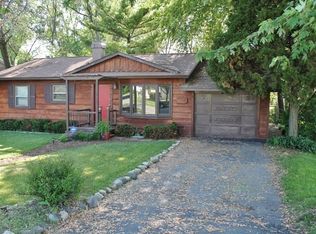 7513 Manor Rd, Crystal Lake, IL 60014