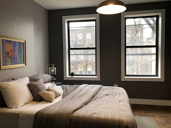3rd image of 61 Oak St #27E