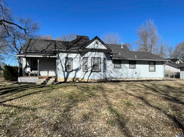 1102 NE Chester Ave, Topeka, KS 66616