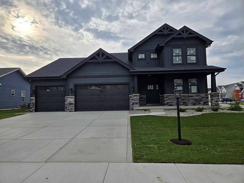 1st image of 10670 Moraine Dr