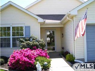 30 Meadows Ln, Whiting, NJ 08759