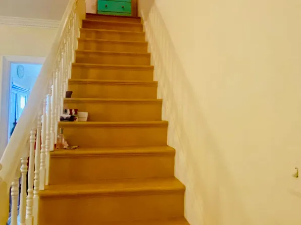 48-30 42nd Street image 6 of 12