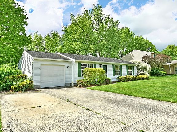 3rd image of 173 Chapel Hill Dr N
