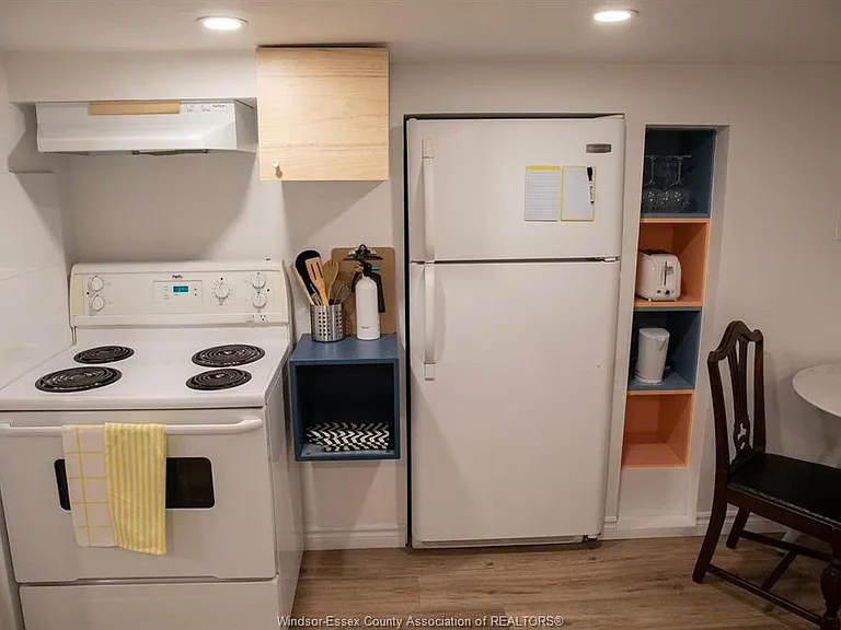 758 Pierre Ave #3 — Photo 3