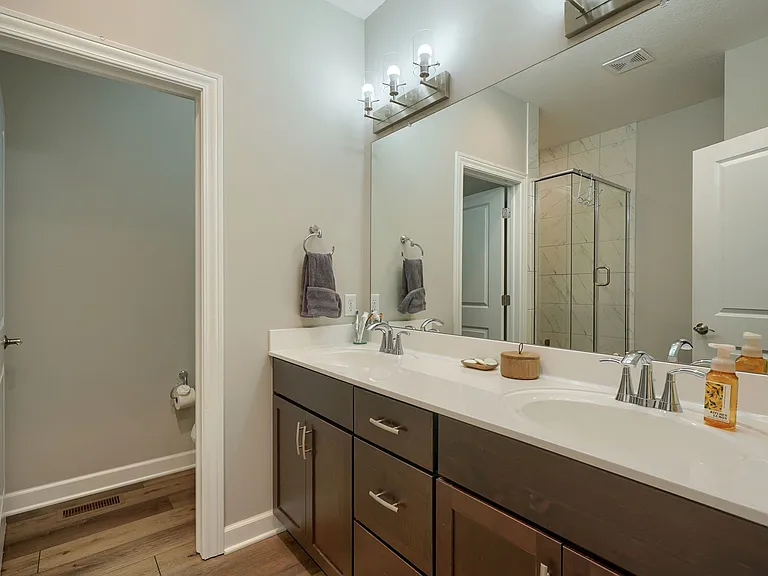 273 Hyatts Rd — Photo 21