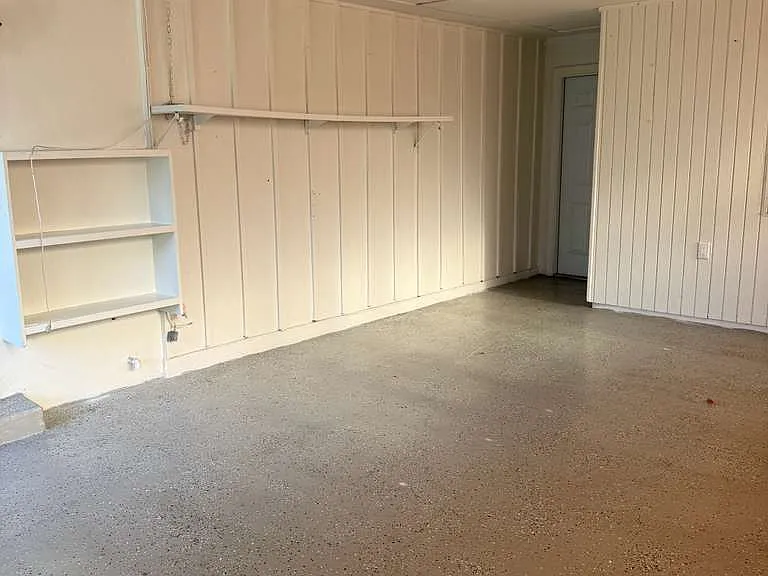 7188 Spring Hill Dr — Photo 9