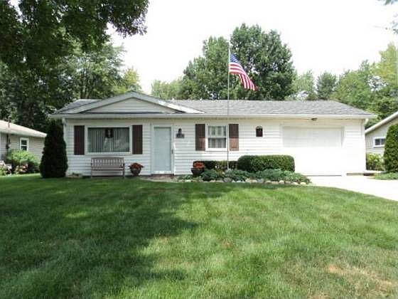 1st image of 1716 W Woodmont Dr