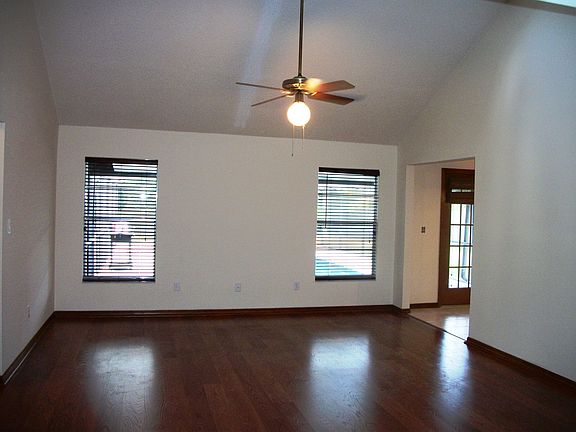 5th image of 1511 Cuthill Way