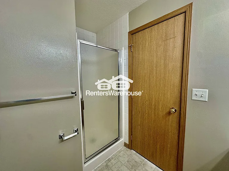 5924 Sutton Pl #10 — Photo 21