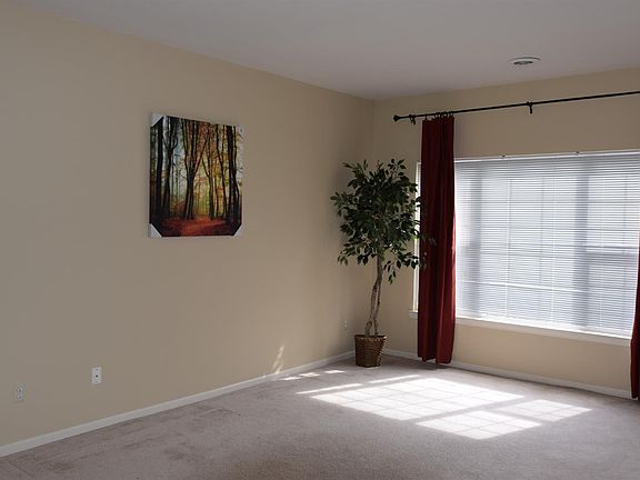 3rd image of 3012 Cloverly Ln #3012