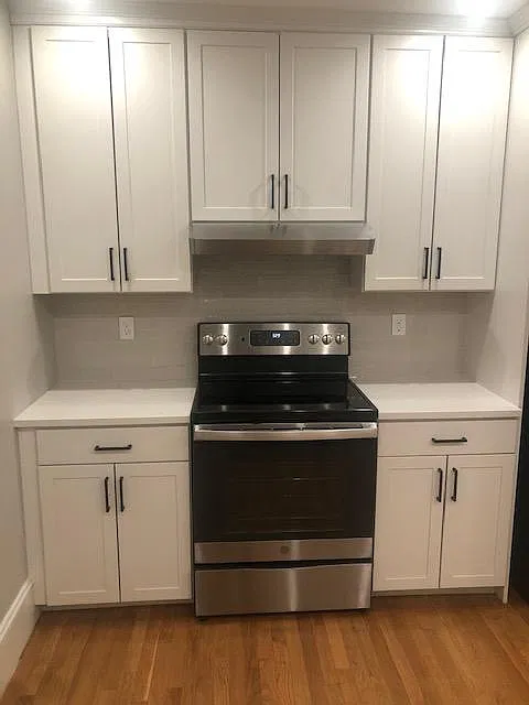 2 bed, 900 sqft, $2,600 — Photo 4