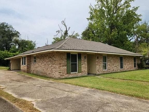3rd image of 13611 Katherine Ave