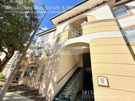 17112 Carrington Park Dr