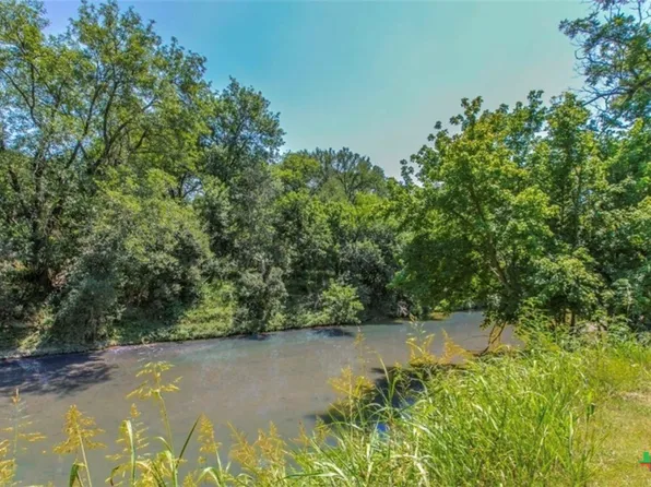 200 Whitsett St, Belton, TX 76513