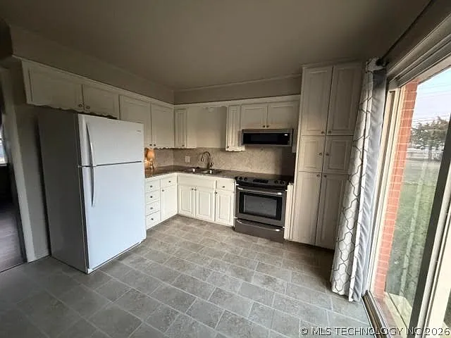 705 W Norman St — Photo 2