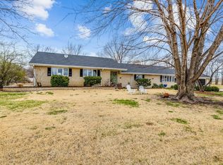 10425 N Meridian Ave, Valley Center, KS 67147