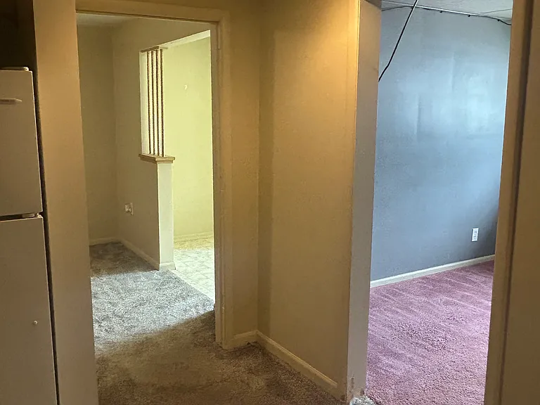 126 Eastmanville St #B — Photo 10