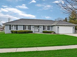 1131 Towne Ave, Batavia, IL 60510