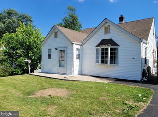 1845 Dutton Mill Rd, Aston, PA 19014