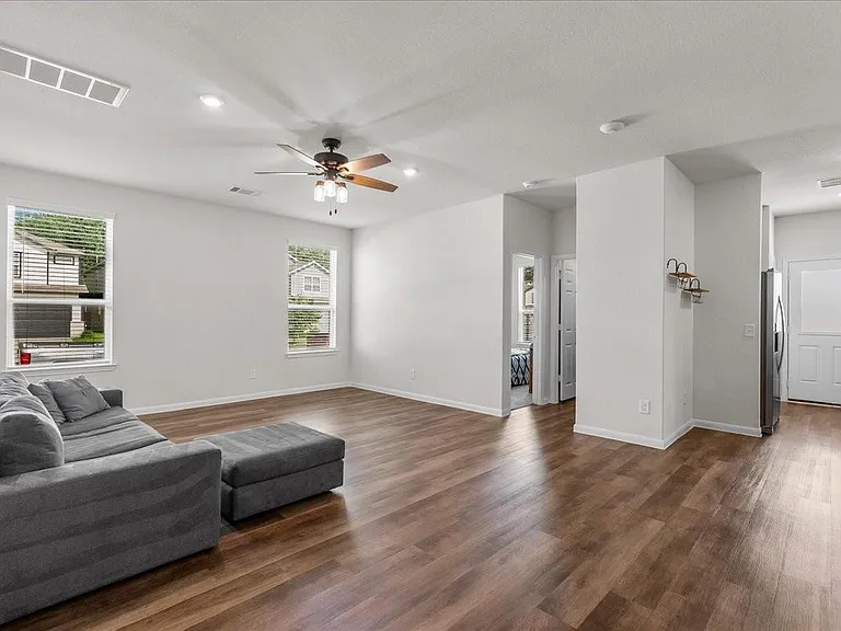 12615 Baker Bend St — Photo 5