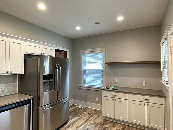 4th image of 339 N 35th Ave