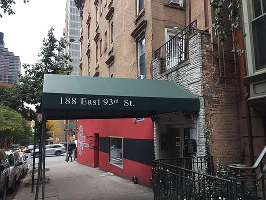 Rented by Sky Management | media 31