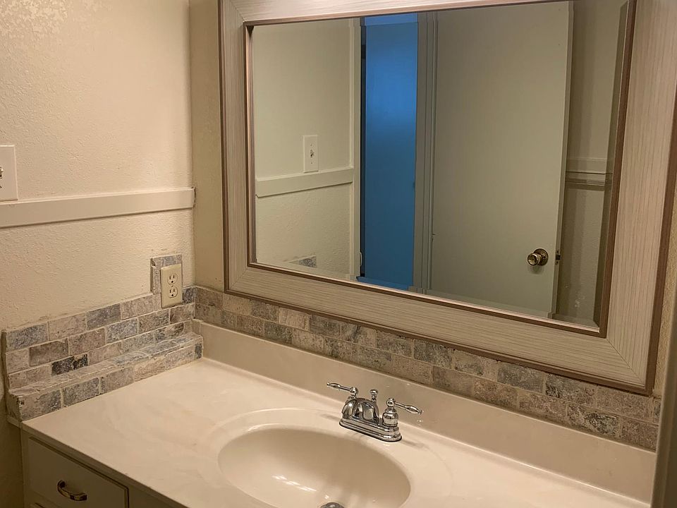 additional vanity area upstairs