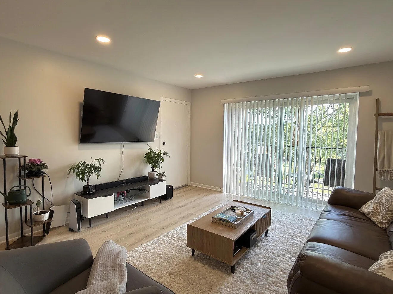 2 bed, 1000 sqft, $1,995 — Photo 4