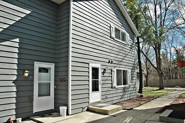 1st image of 34W939 Stanton Dr APT B