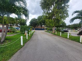 2836 Fillmore St APT 33, Hollywood, FL 33020