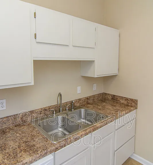 1101 Hillsboro Ln — Photo 12