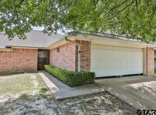 120 Colony Dr, Flint, TX 75762