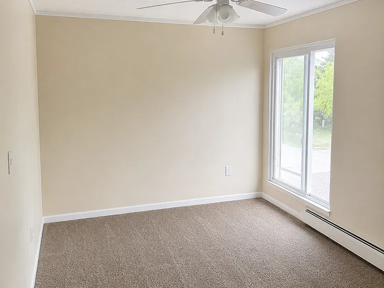 655 Talcottville Rd — Photo 21