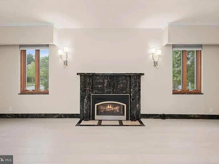 3007 Oliver St NW — Photo 6