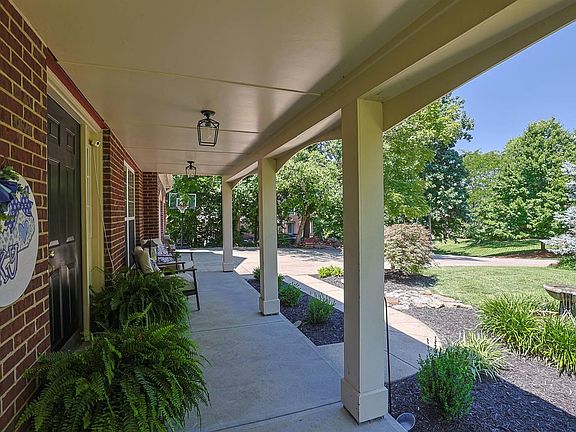 4th image of 10285 Hempsteade Dr