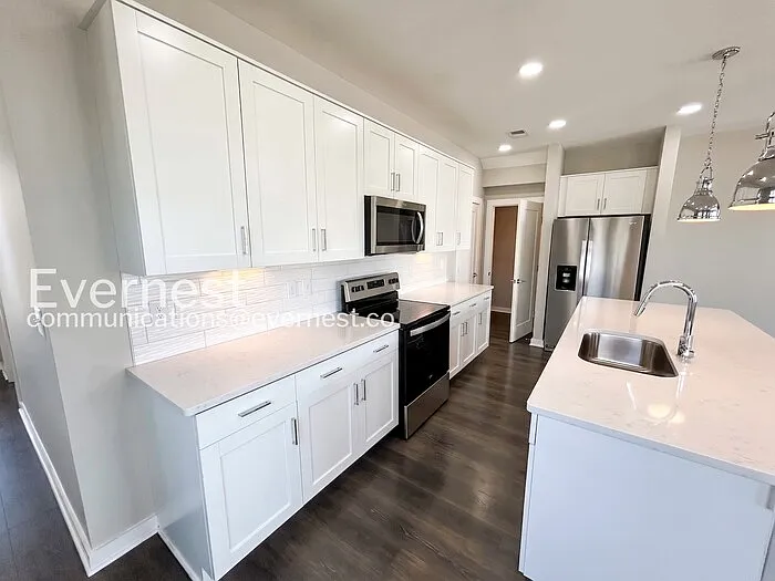 600 Mason Ward Pl — Photo 8