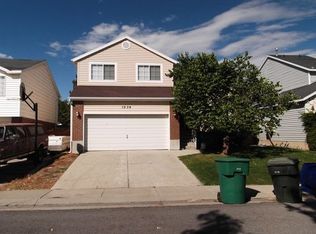 1536 W Crystal Ridge Dr, West Jordan, UT 84084