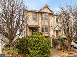 2890 Schoolhouse Cir, Silver Spring, MD 20902
