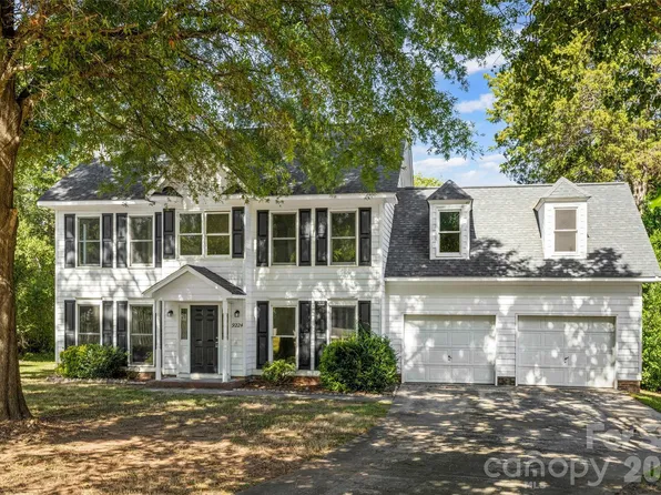 9224 Agnes Park Ln, Huntersville, NC 28078