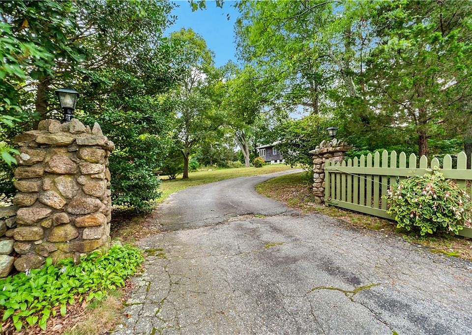 1st image of 808 Ten Rod Rd