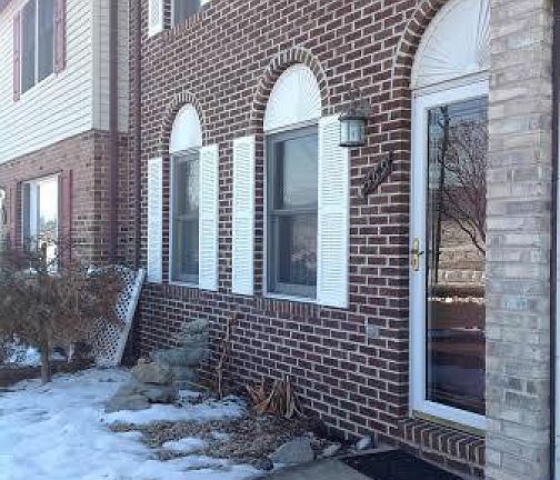 3rd image of 469 N Water St