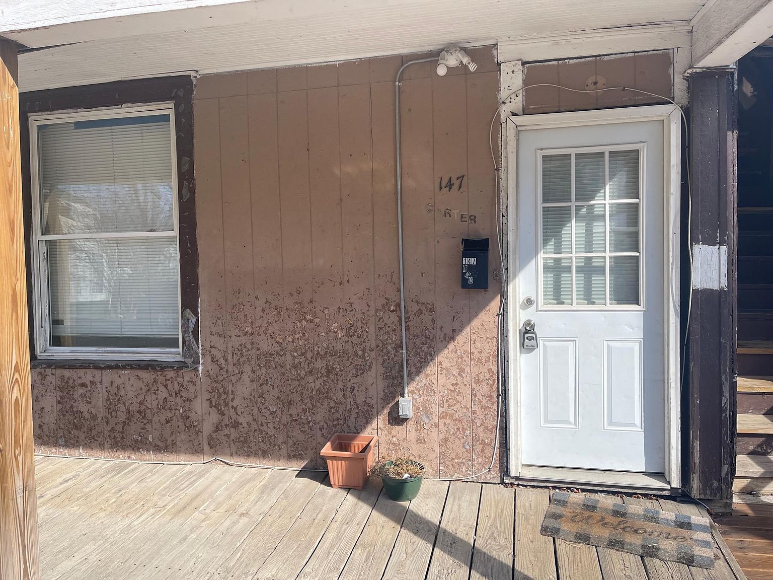 147 W Main St #A, Crooksville, OH 43731 | Zillow