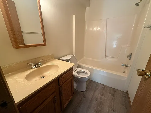 959 N Huntington St #4 — Photo 7
