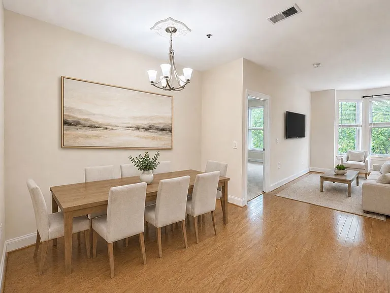 38 Maryland Ave #335 — Photo 4