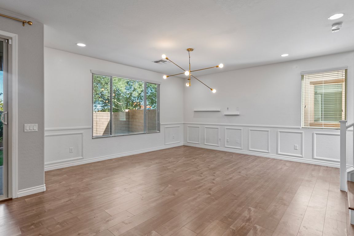 next background image