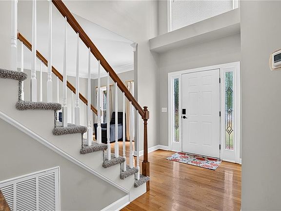 5th image of 7 Timber Ridge Ct